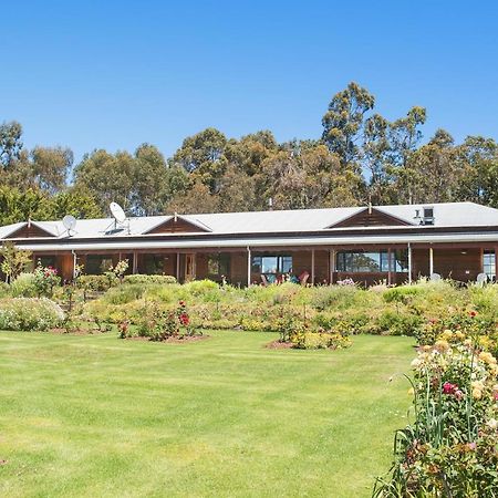 Springwood Homestead B&B Metricup Экстерьер фото
